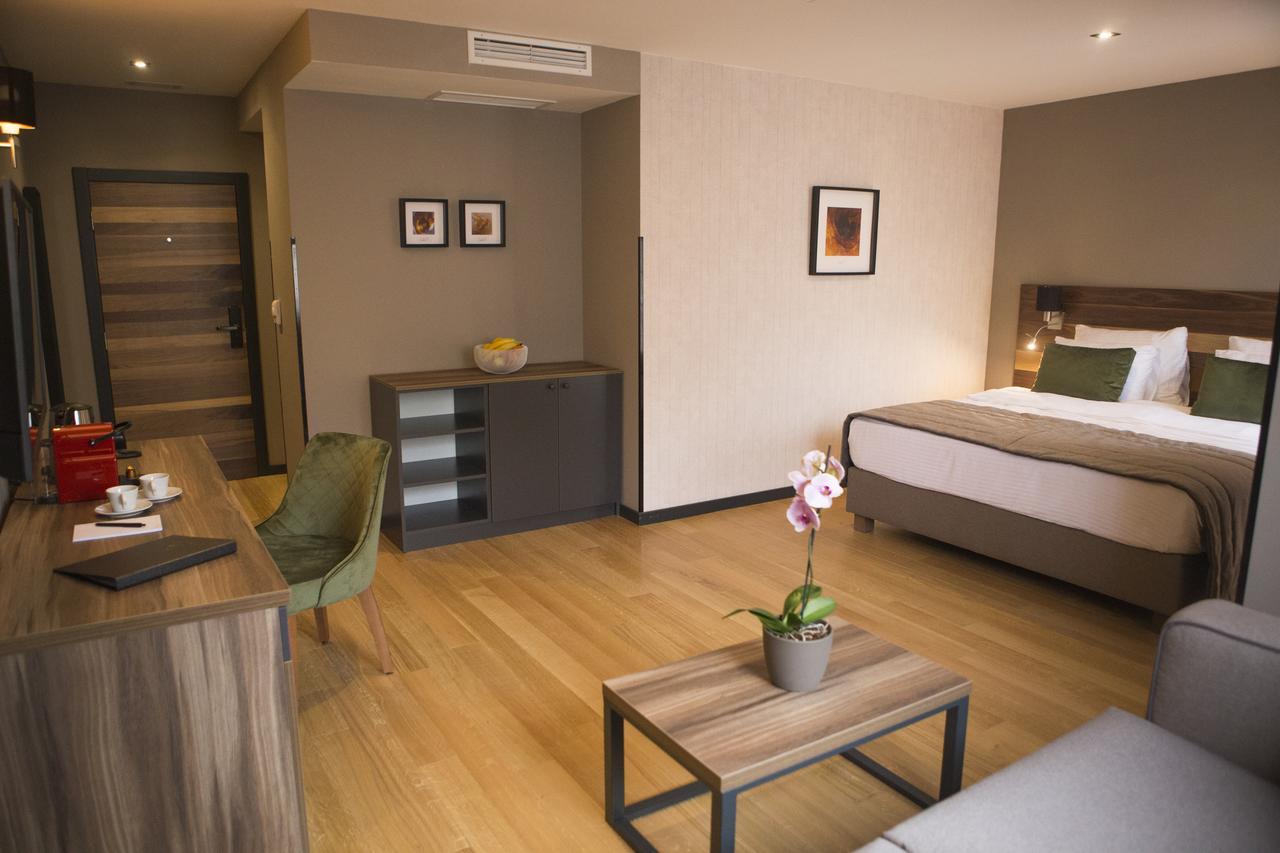 A Hoteli - Hotel Slatina Vrnjačka Banja Екстериор снимка