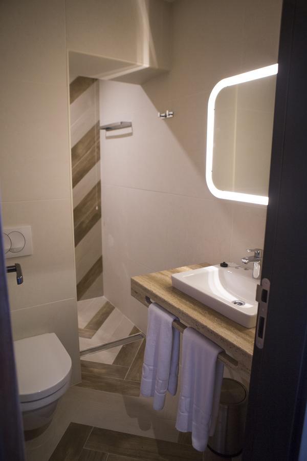A Hoteli - Hotel Slatina Vrnjačka Banja Екстериор снимка