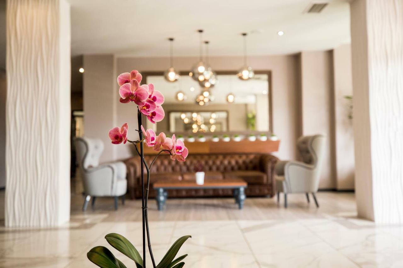 A Hoteli - Hotel Slatina Vrnjačka Banja Екстериор снимка